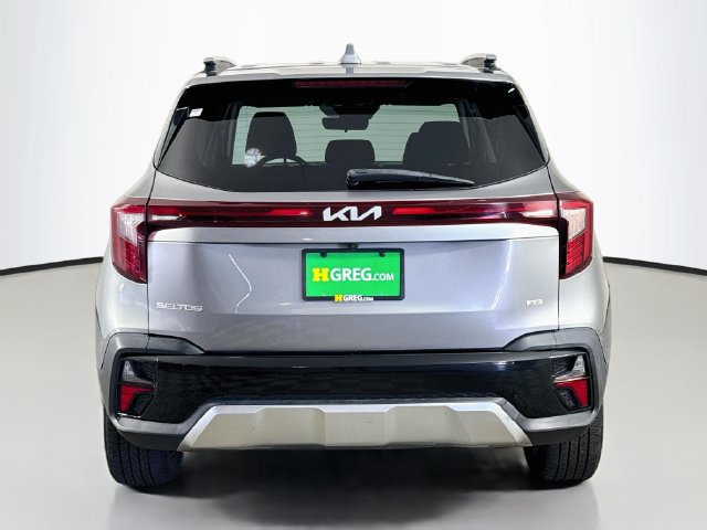 Used 2024 Kia Seltos S AWD/4WD image 8