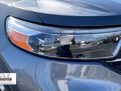 Certified 2023 Ford Explorer XLT w/ Equipment Group 202A image 29