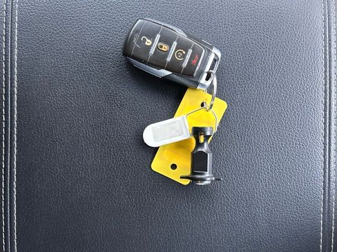 Used 2022 RAM 1500 Big Horn image 32