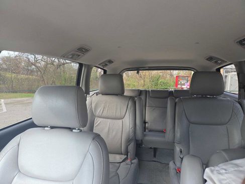 Used 2007 Toyota Sienna XLE FWD image 13