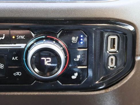 Used 2023 GMC Sierra 1500 SLT w/ SLT Premium Package image 28