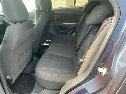 Used 2019 Chevrolet Trax LS w/ Tint and Cruise Package image 17