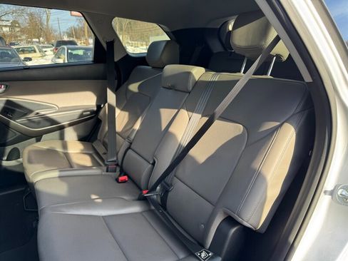 Used 2017 Hyundai Santa Fe SE w/ SE Premium Package 02 image 36