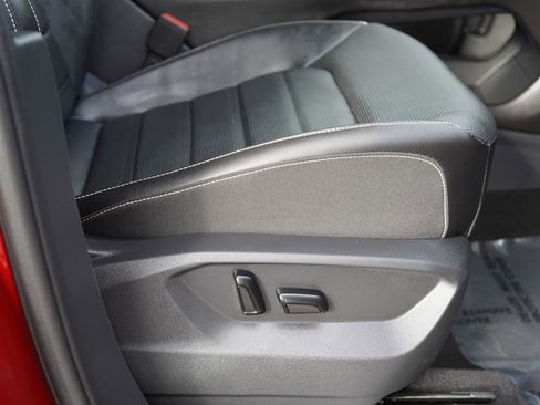 Used 2025 Volkswagen Atlas Cross Sport SEL R-Line image 21