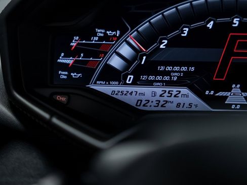 Used 2020 Lamborghini Huracan EVO image 44