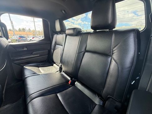 Used 2025 Toyota Tacoma TRD Off-Road image 28