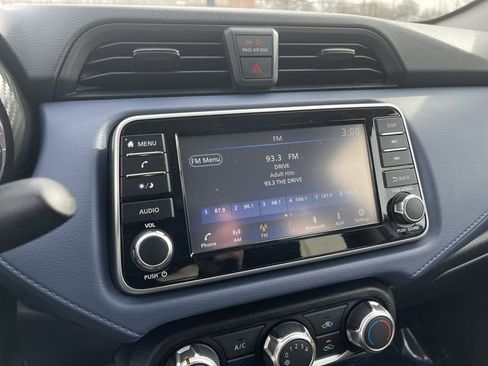 Used 2023 Nissan Versa SV image 19