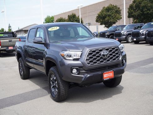 Used 2023 Toyota Tacoma TRD Off-Road AWD/4WD image 1