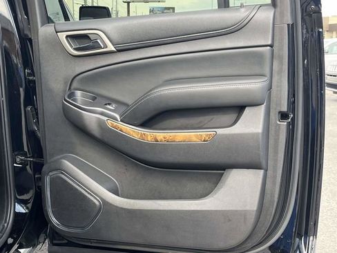 Used 2015 GMC Yukon XL Denali w/ Premium Package image 27