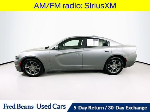Used 2016 Dodge Charger SXT image 5