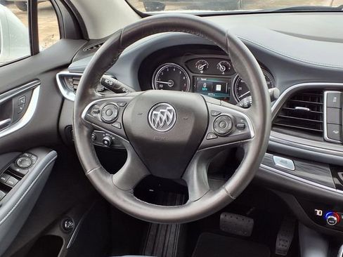 Used 2018 Buick Enclave Essence w/ Trailering Package FWD image 8