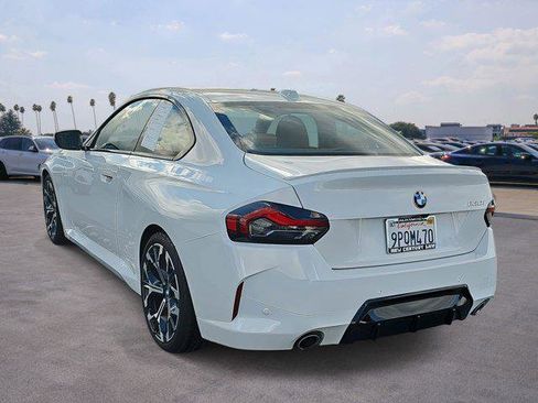 Used 2025 BMW 230i Coupe w/ M Sport Package image 7
