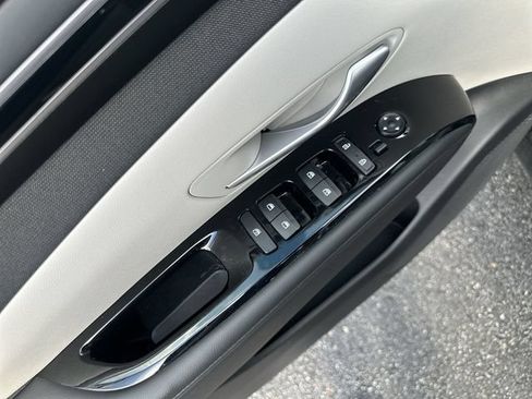 Used 2022 Hyundai Tucson SEL w/ Convenience + Premium Package FWD image 17