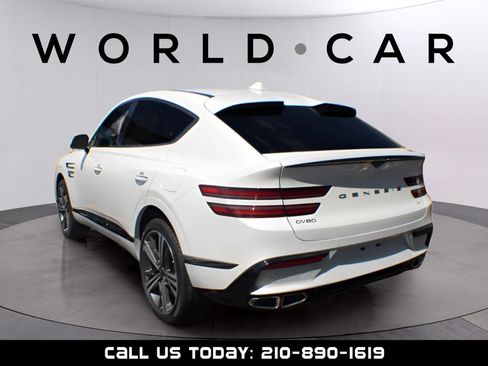 Used 2025 Genesis GV80 3.5T e-SC AWD/4WD image 5