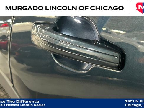 Used 2023 Lincoln Nautilus Reserve AWD/4WD image 13