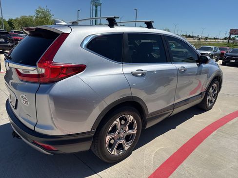 Used 2018 Honda CR-V EX image 4