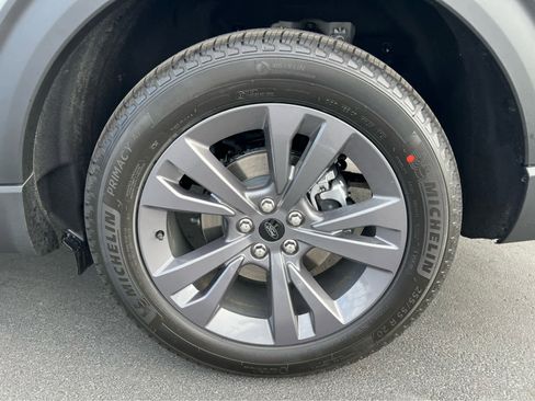 New 2026 Ford Explorer Active w/ Active Comfort Package image 14