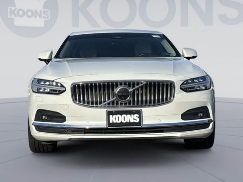 Used 2023 Volvo S90 B6 Ultimate image 11