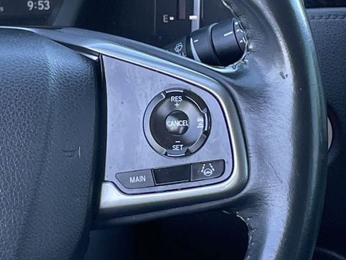 Used 2019 Honda CR-V Touring image 14