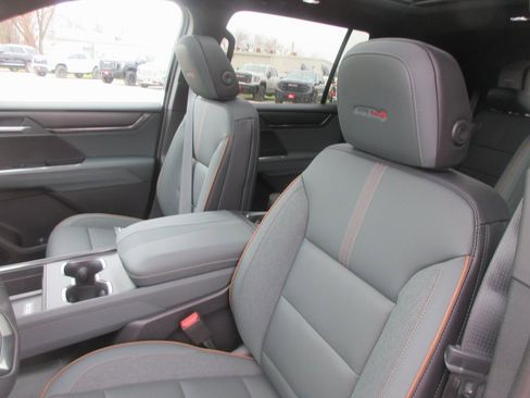 New 2026 GMC Acadia AT4 image 13