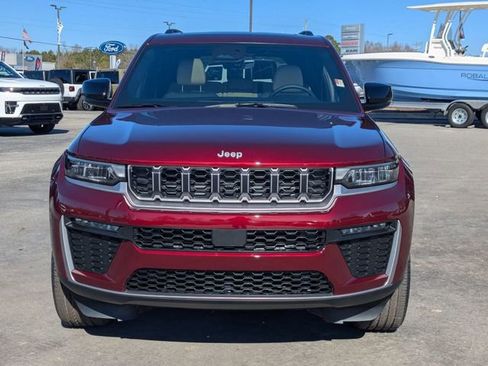 New 2026 Jeep Grand Cherokee Limited RWD image 3
