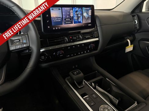 New 2026 Nissan Pathfinder SL AWD/4WD image 36