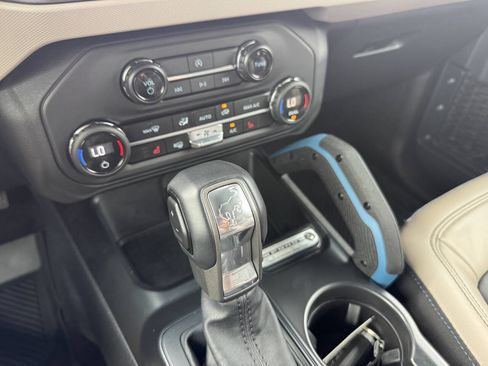 Used 2024 Ford Bronco Wildtrak AWD/4WD image 15