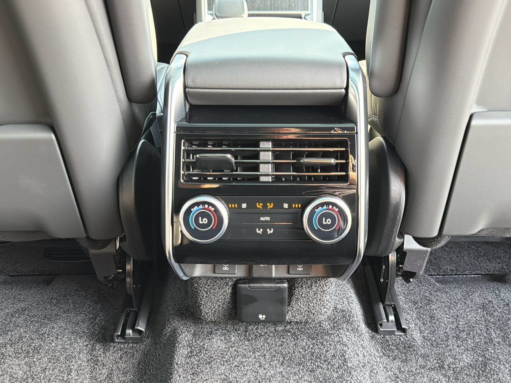 New 2026 Land Rover Range Rover SE AWD/4WD image 19