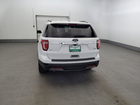 Used 2019 Ford Explorer XLT w/ Equipment Group 202A AWD/4WD image 6