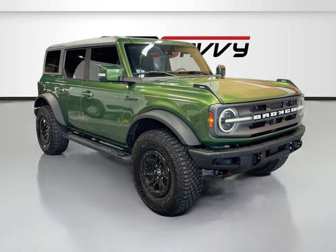Used 2022 Ford Bronco Outer Banks w/ Sasquatch Package AWD/4WD image 1
