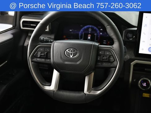 Used 2025 Toyota Tacoma Limited AWD/4WD image 29