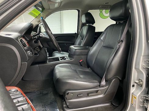 Used 2014 GMC Yukon XL SLT image 10