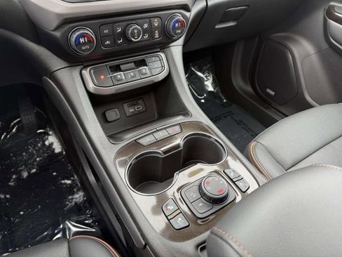 Used 2023 GMC Acadia AT4 w/ Technology Package image 34