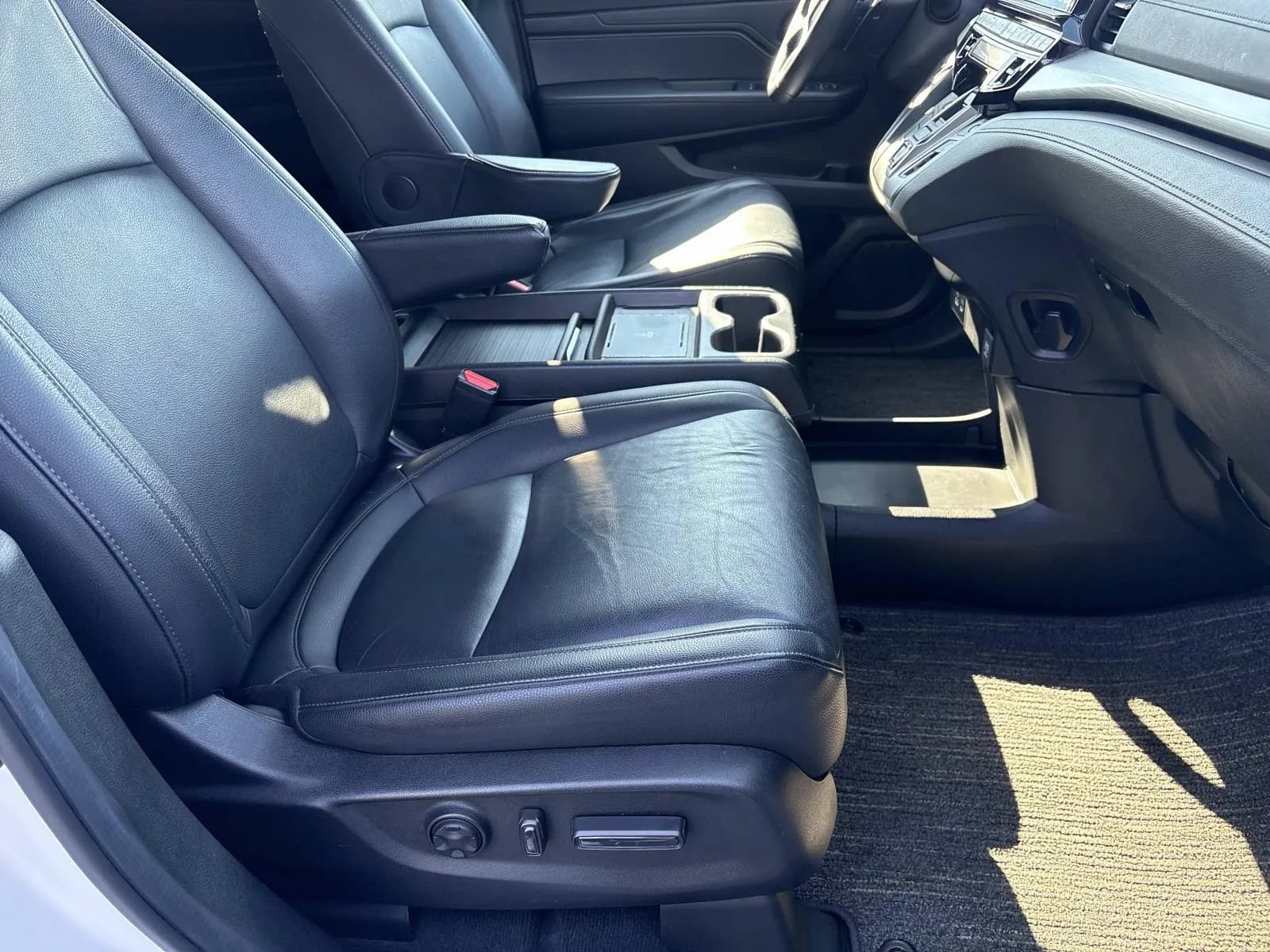 Used 2025 Honda Odyssey EX-L image 22
