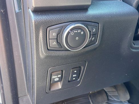Used 2018 Ford F150 XLT w/ Equipment Group 302A Luxury AWD/4WD image 16