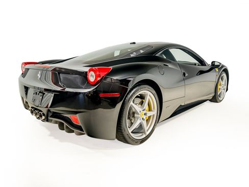 Used 2010 Ferrari 458 Italia Coupe RWD image 9