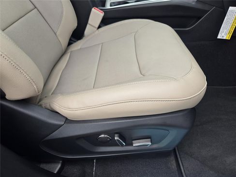 Certified 2020 Ford Explorer Limited w/ Hybrid Equipment Group 310A RWD image 16