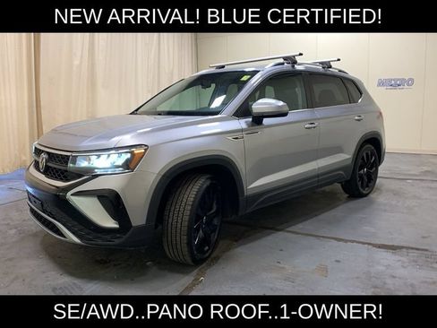 Used 2022 Volkswagen Taos SE w/ Panoramic Sunroof Package FWD image 46