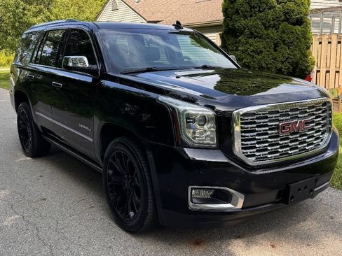 Used 2019 GMC Yukon Denali w/ Denali Ultimate Package AWD/4WD image 9