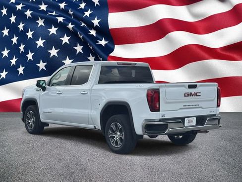 Used 2026 GMC Sierra 1500 SLT AWD/4WD image 9