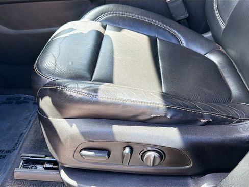 Used 2019 Chevrolet Traverse Premier image 20