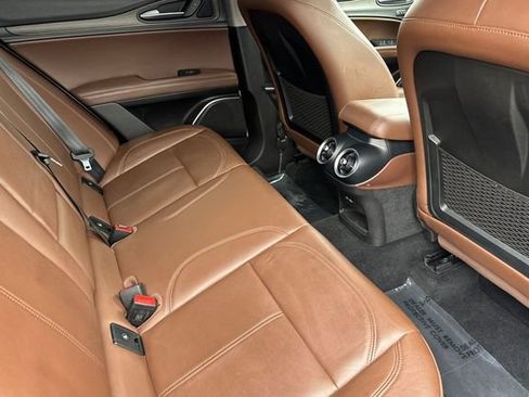 Used 2019 Alfa Romeo Stelvio Ti image 18
