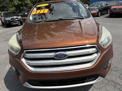 Used 2017 Ford Escape SE AWD/4WD image 6