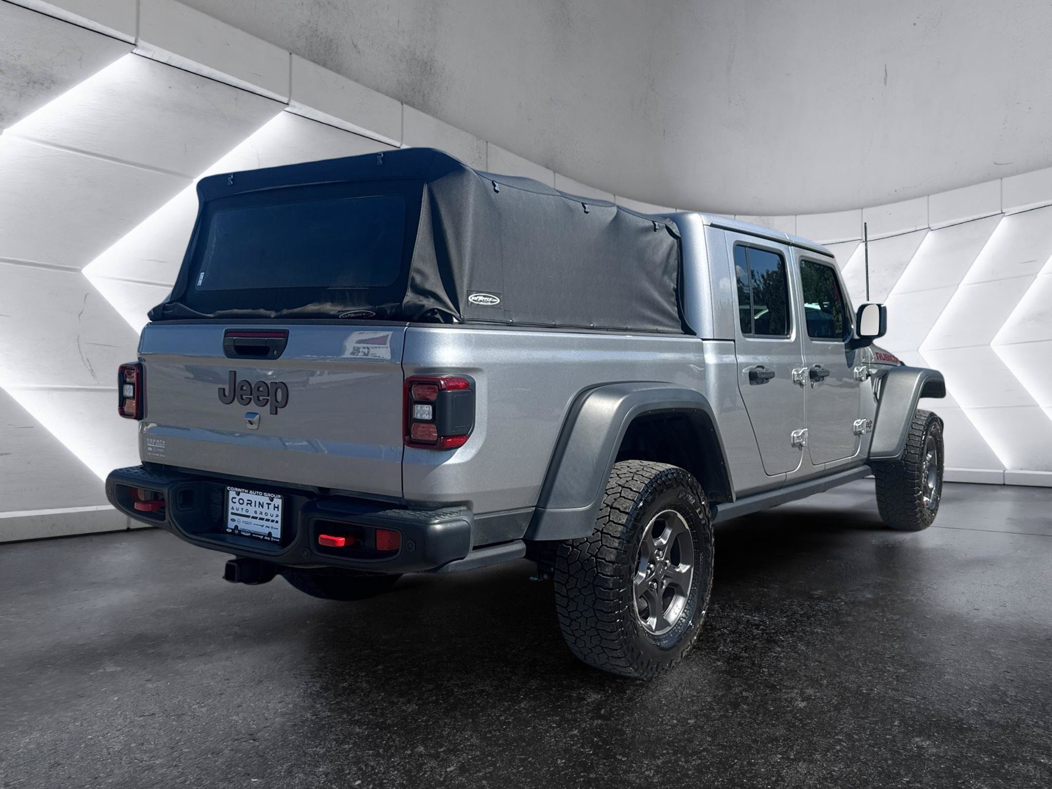 Used 2020 Jeep Gladiator Rubicon AWD/4WD image 7