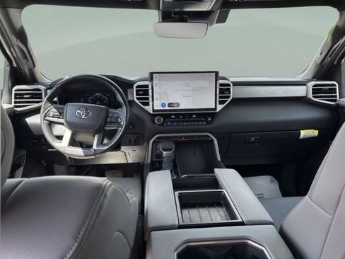 Used 2025 Toyota Tundra Limited image 12