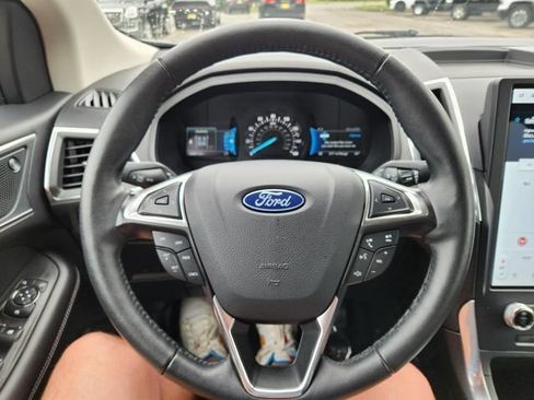 Used 2024 Ford Edge Titanium AWD/4WD image 9