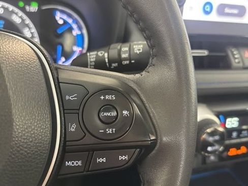 Used 2024 Toyota RAV4 XSE AWD/4WD image 10