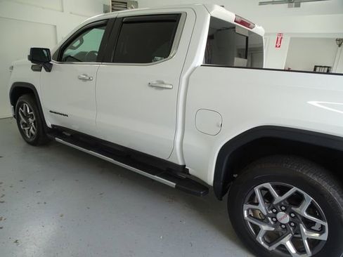 Used 2024 GMC Sierra 1500 SLT w/ SLT Premium Plus Package AWD/4WD image 19