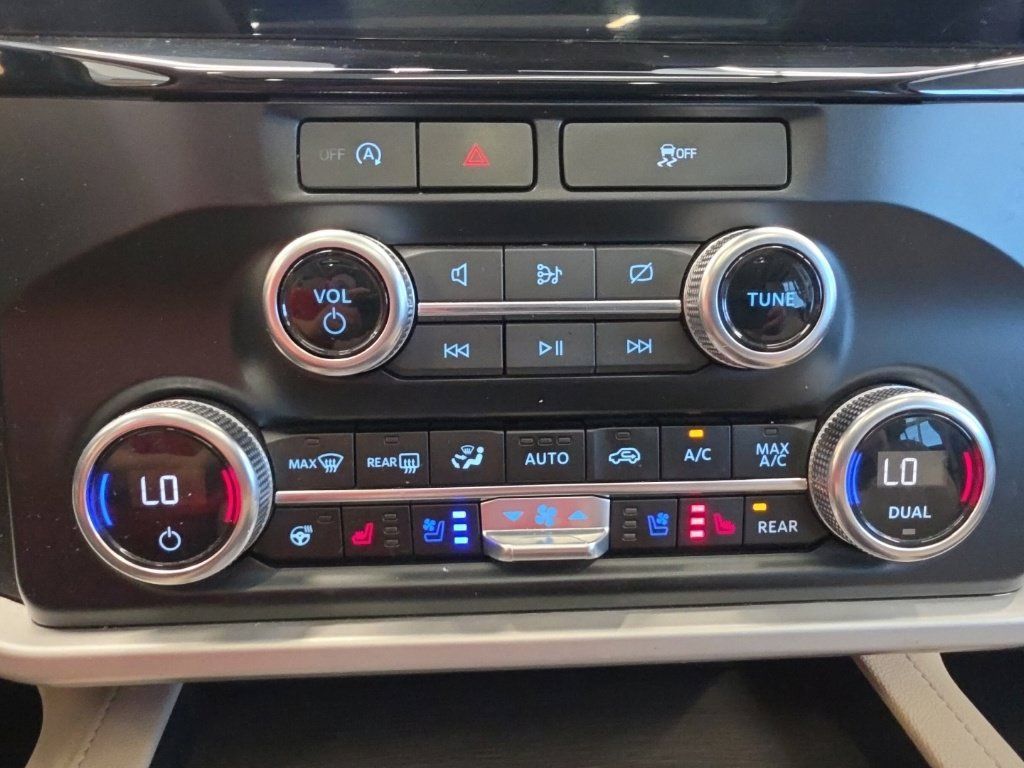 Used 2024 Ford Expedition Limited RWD image 24