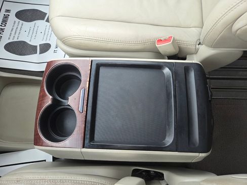 Used 2011 Toyota Sienna XLE image 20